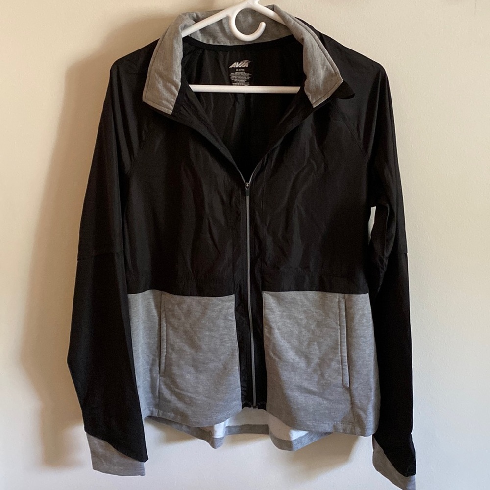 Avia Light Weight Jacket - Size M (8-10)